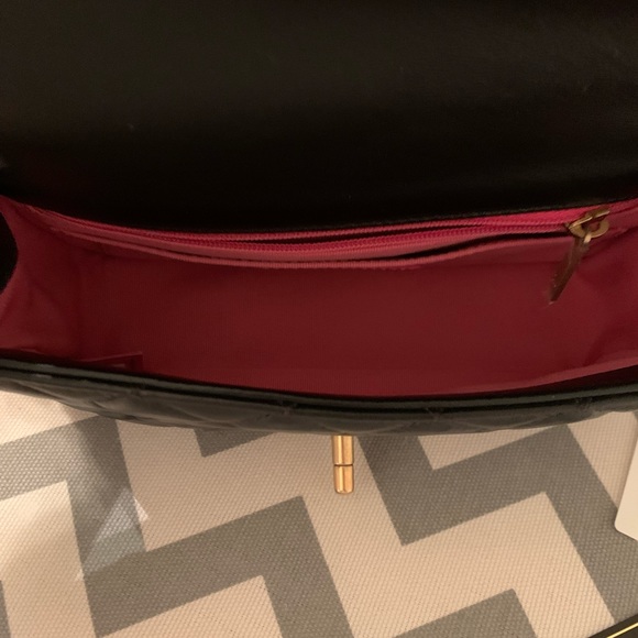 (SOLD)AUTHENTIC CHANEL MINI - Picture 6 of 8